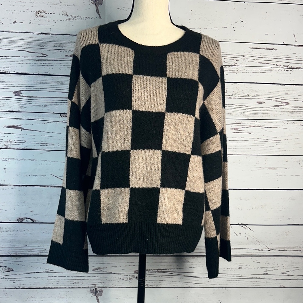 Vince Camuto Black and Tan Checkered Sweater - Picture 1 of 7